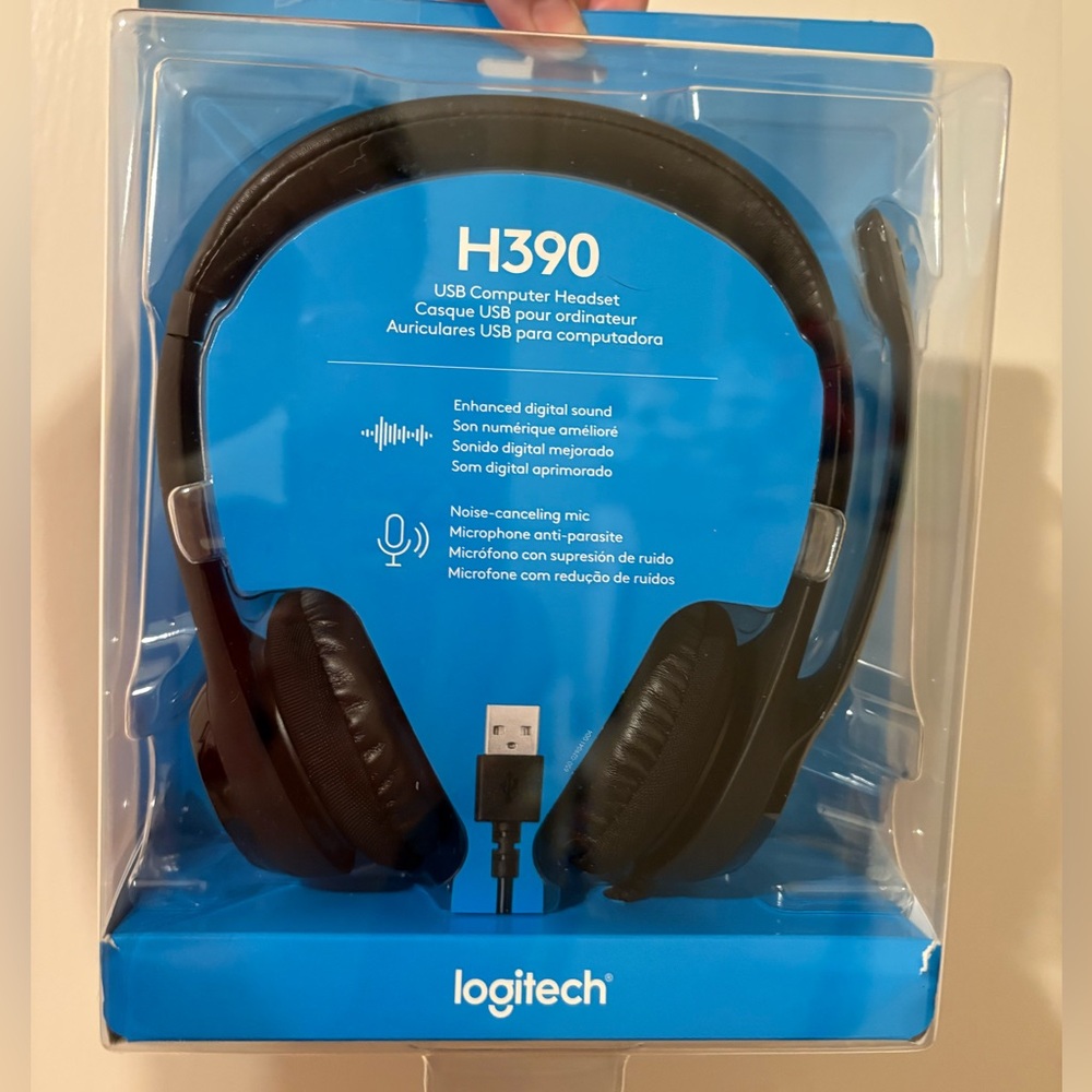 Logitech H390 USB Headset new in box